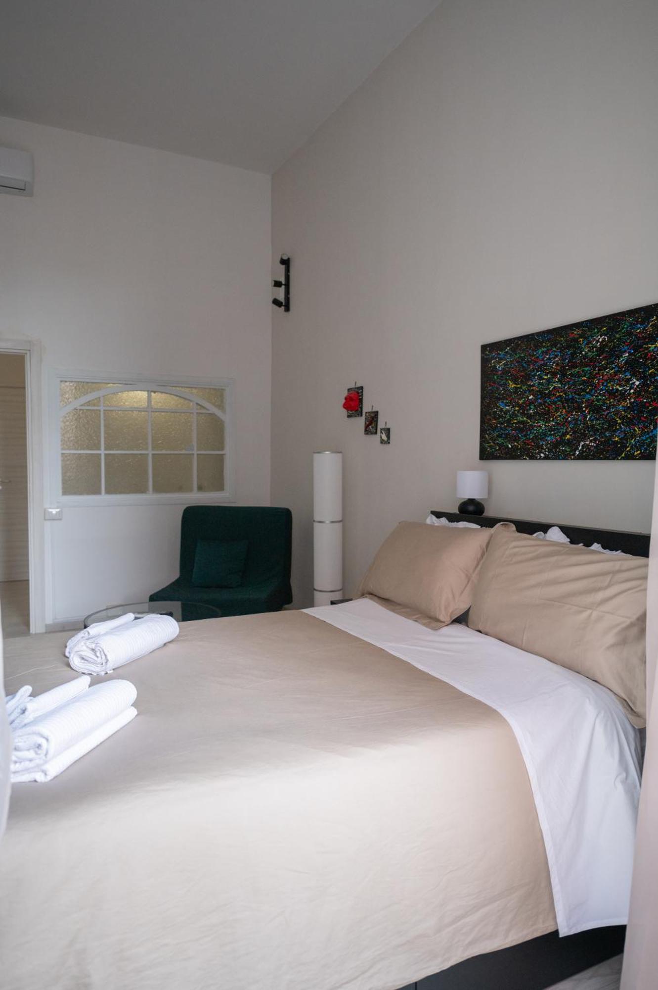 Stay Soft Apartment - Centro Storico Napoli Bagian luar foto